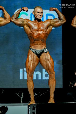 CLASSIC PHYSIQUE +178